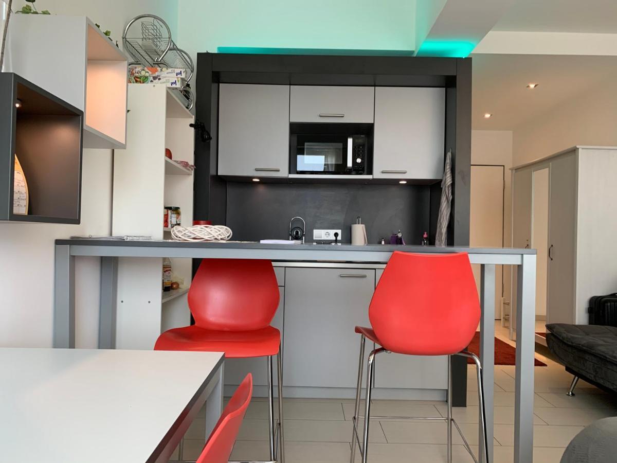 Апартаменты Exklusive WohlfüHloase By Rabe - Parkplatz & Free Netflix & Coffee-Bar Карлсруэ Экстерьер фото